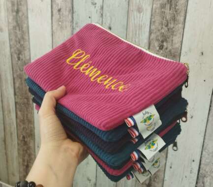 Trousse plate fait main – rangement compact pour sac, école ou maquillage