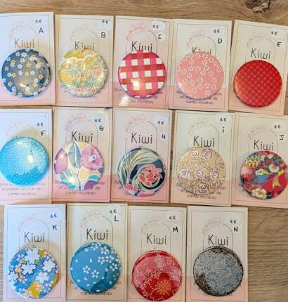 Badge rond en papier japonais 44mm  – KIWI ET COMPAGNIE