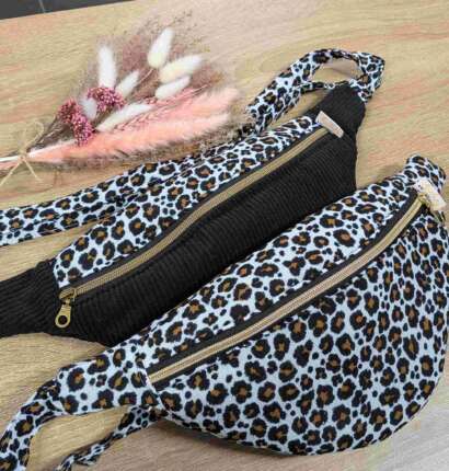 Sac banane en tissu fait main – sac pratique et tendance porté en bandoulière