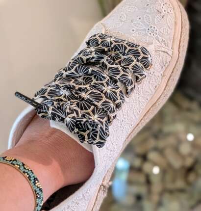 Lacets en tissu artisanaux – Élégance et détail unique pour vos chaussures